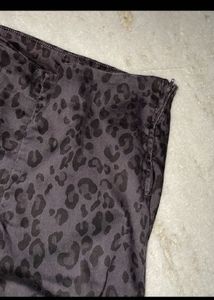 Animal Print Skinny Pants