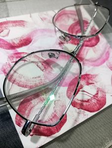 READING GLASSES