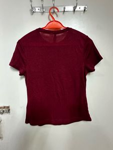 Burgundy H&amp;M T-shirt
