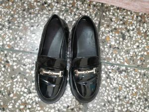 Korean  Black Lofers