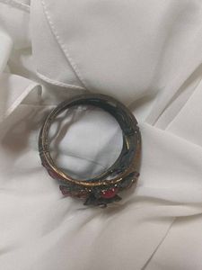 Red Heart Stone Bangle