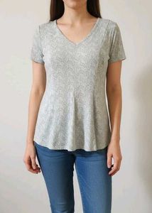 Elegant Patterned Top