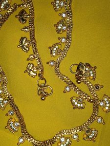 Sizzling Fancy Women Anklets
