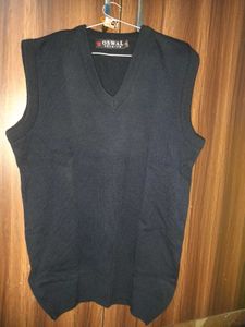 Sweater vest for man