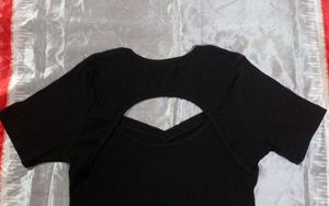 Sassafras Black sweetheart neck cut-out Top