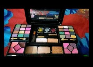 Beauty Fancy Collection Makeup Kit