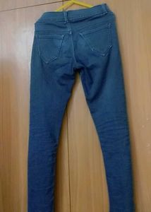 Blue Denim Jeans Size : 28 Waist 32 :Hips