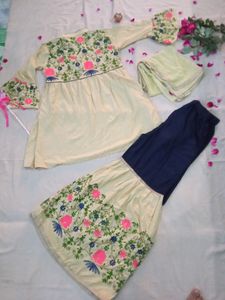 Brand New ⭐✨ Kurta And Garara Set With Dupatt 😍