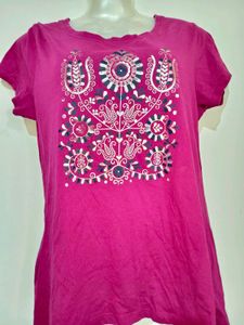 🎄Buy 1, Get 1 Free🎁L/XL Pink Floral Tshirt