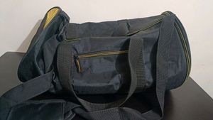 Polyester Duffle Bag For Unisex,Multi Colour ,And Black Polyester Muscle Blaze Bag For Gym .Zip Closure.Shape-duffle. Waterproof