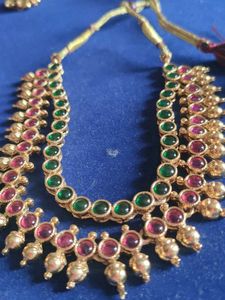 Kempu And Green New Necklace