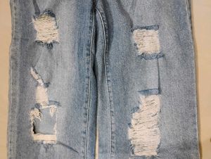 Distressed Wide Leg Jeans