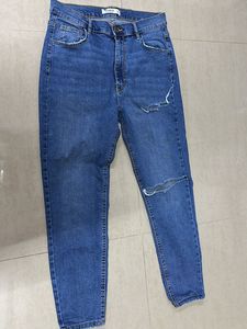 Pull&Bear Ripped Jeans And Shein Top