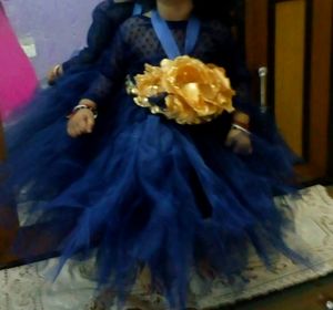 Price Drop!!Tutu Skirt With Top No Inner In Skir