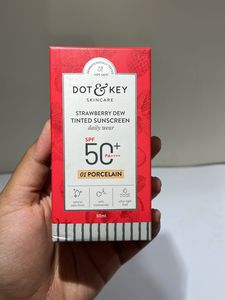 Dot And key tinted Sunscreen Shade 01 porcelain