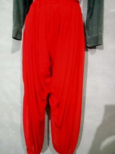 Georgette Salwar