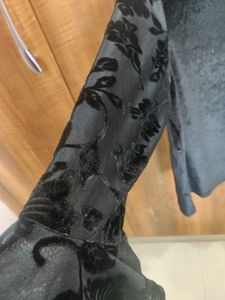 Velvet Black Party Wear Top👚