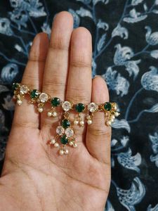 Elegant Green &amp; White Bracelet