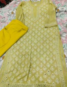 Luckhnowi Kurti