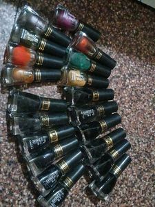 Nail Polish Bundle of 20. 8 colors 12 black color