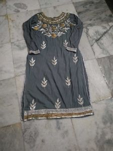 Elegant Grey Embroidered Kurta