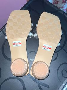 Metro Pearl Detail Heels