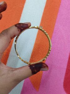 Elegant Gold Bangle