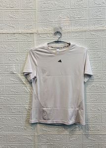 🇦🇺 Adidas Imported Tshirt