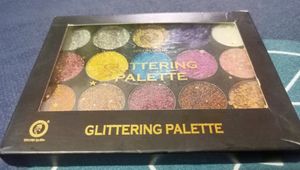Colors Queen Glittering Palette