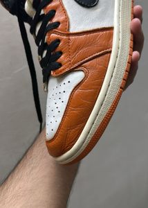 *100% AUTHENTIC* Air Jordan 1
