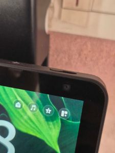 Amazon Echo Show 5 (2nd Generation) like new