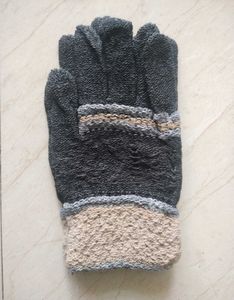 Striped Knit Acrylic Gloves for men and women 🧤