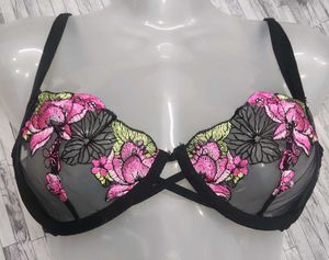 34 B Abored Look