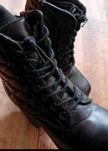Quilted Lace Up Boots