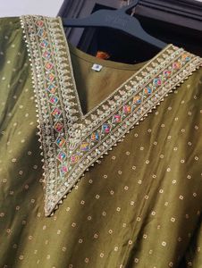 Elegant Olive Green Kurta Set