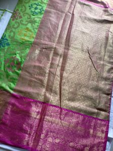 Banarasi Silk Green Saree Heavy Pallu With Blouse.