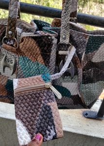 Handbag