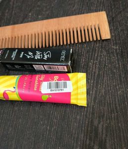 Wooden Hair Comb With Renee Lipstick N Body Lotion
