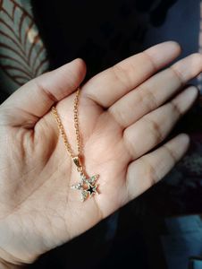 🔥BUY2GET 1 FREE🔥Star Pendant Necklace