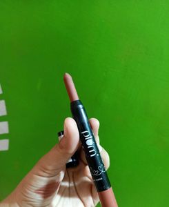 Plum Lip Crayon❤️