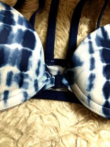 Victoria’s Secret Tie-Dye Strappy Push-Up Bra