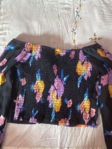 Multicolour Top With Sweetheart Neck♥️