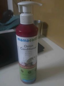 Mamaearth Onion Shampoo Conditioner
