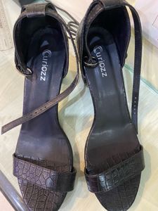 Black Heel