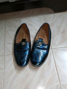 Branded Leather Shinning Shoes