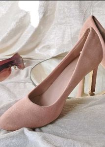 Pink Velvet Heels🎀🧸