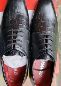 Size 6 Leather Shoes Black