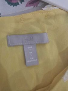 Yellow &amp; White Sleeveless Dress