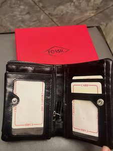 Fossil Leather Wallet w/ Box