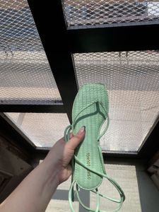 O Shoe Lounge Flats